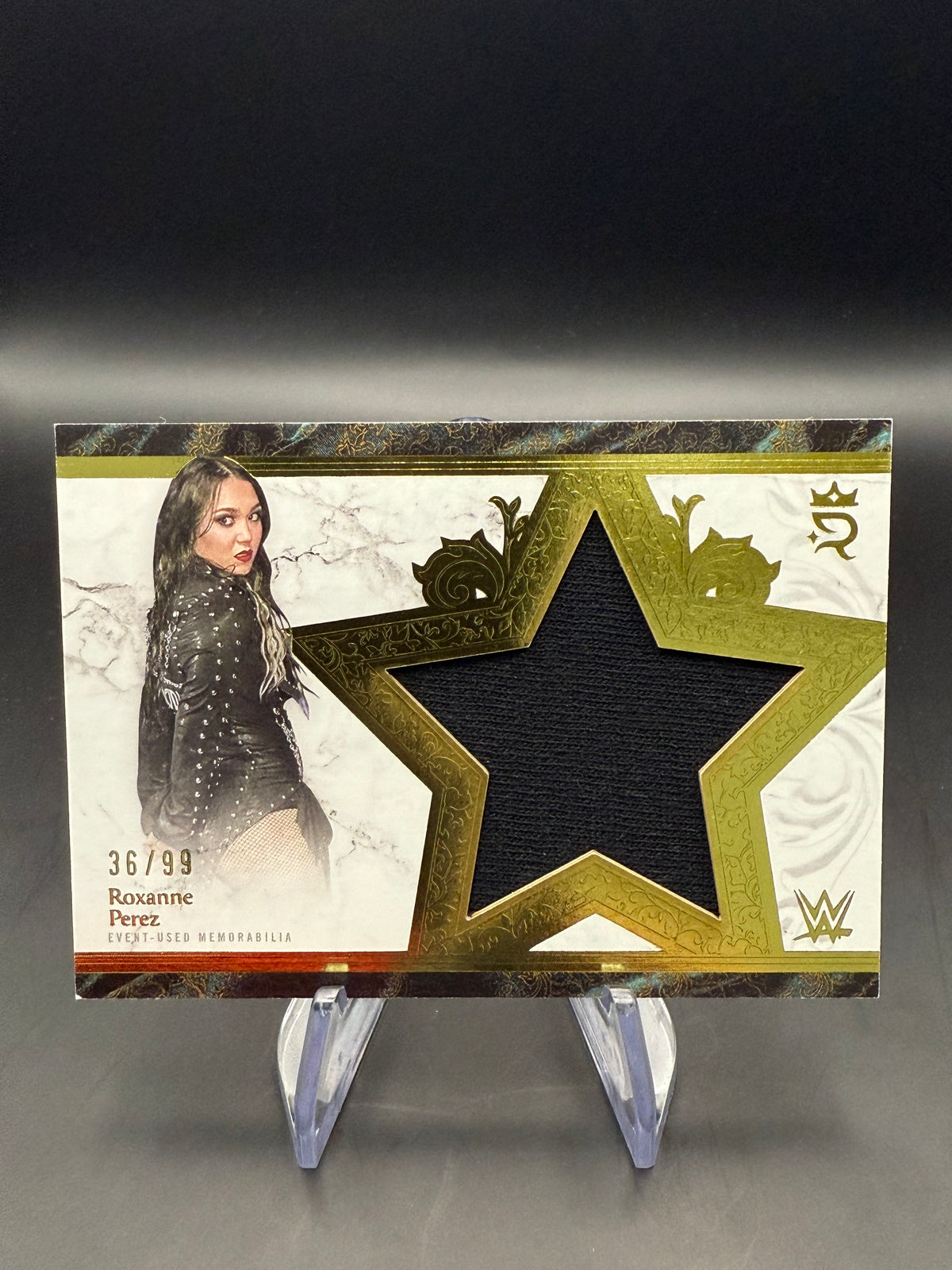 Roxanne Perez 2025 WWE Topps Royalty Star Relic /99