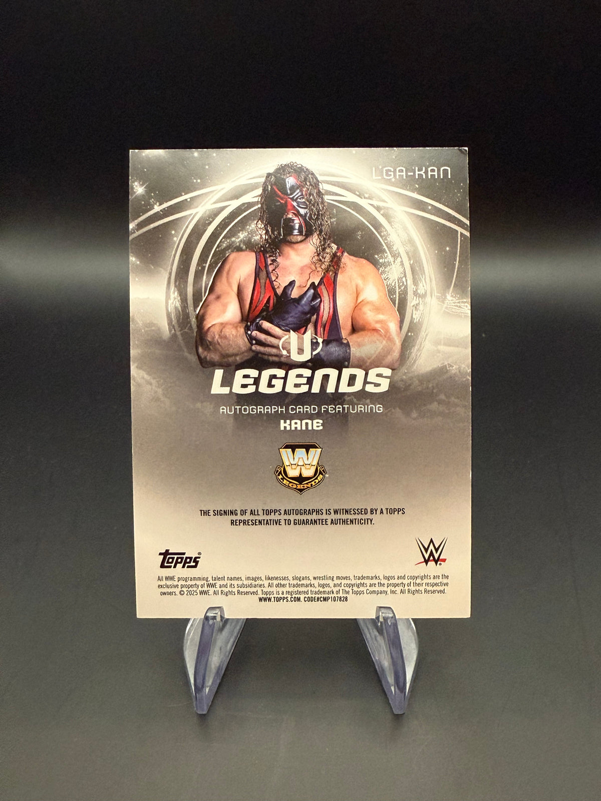 Kane 2025 WWE Topps Universe Electric Green Autograph /99