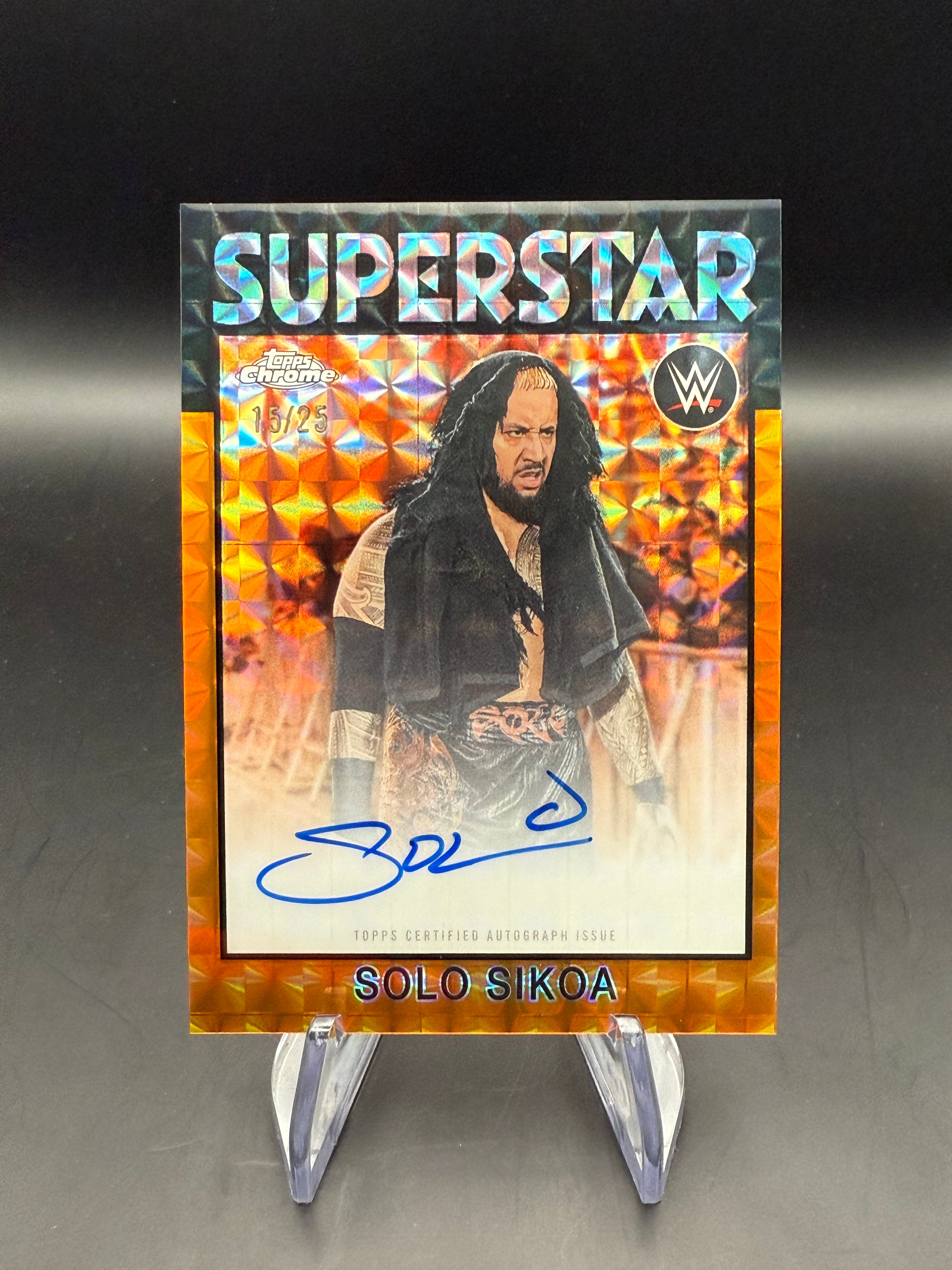 Solo Sikoa 2026 WWE Topps Chrome 1986 Superstar Geometric Refractor Orange Auto /25