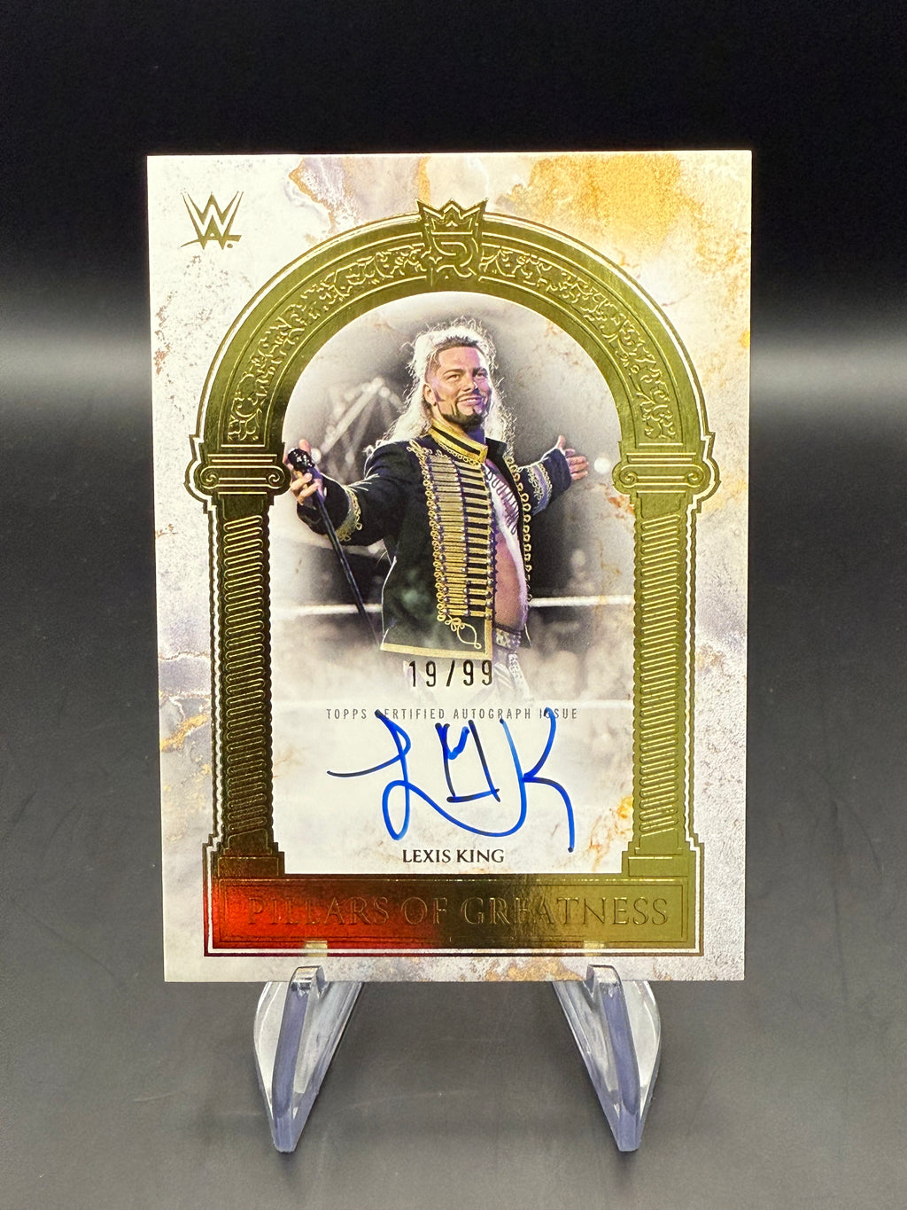 Lexis King 2025 WWE Topps Royalty Pillars of Greatness Autograph /99
