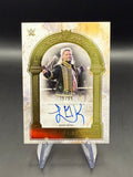 Lexis King 2025 WWE Topps Royalty Pillars of Greatness Autograph /99