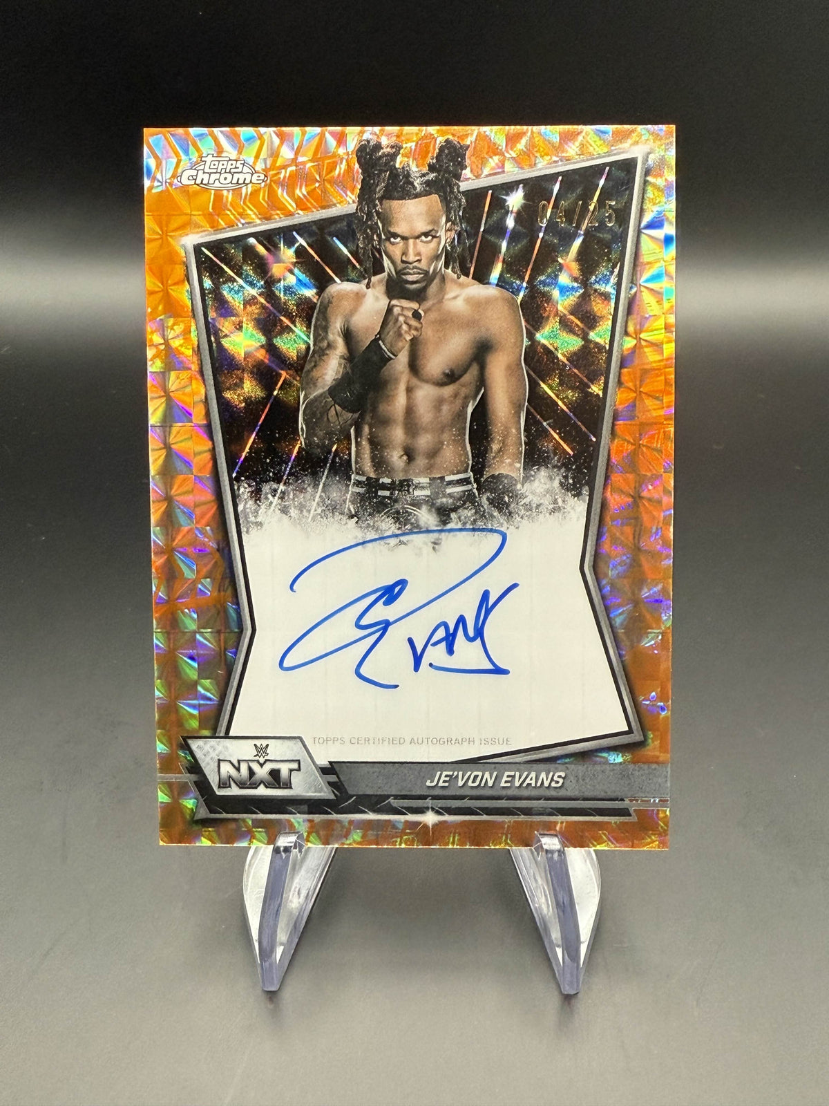 Je'Von Evans 2026 WWE Topps Chrome Orange Geometric Refractor NXT Autograph /25