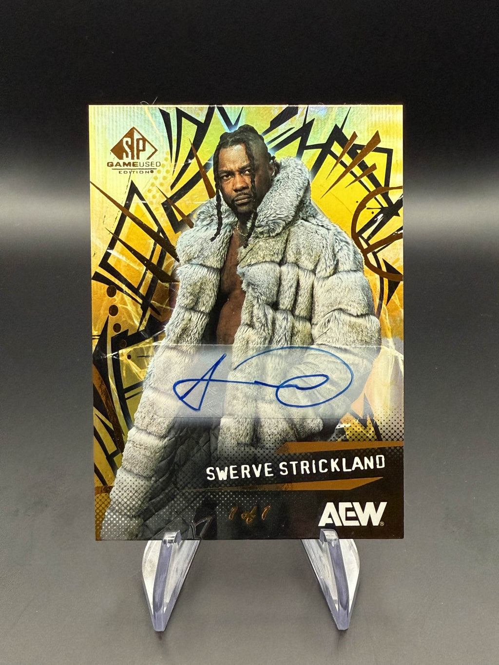 Swerve Strickland 2025 Upper Deck AEW Game Used SP Gold Parallel Autograph 1/1