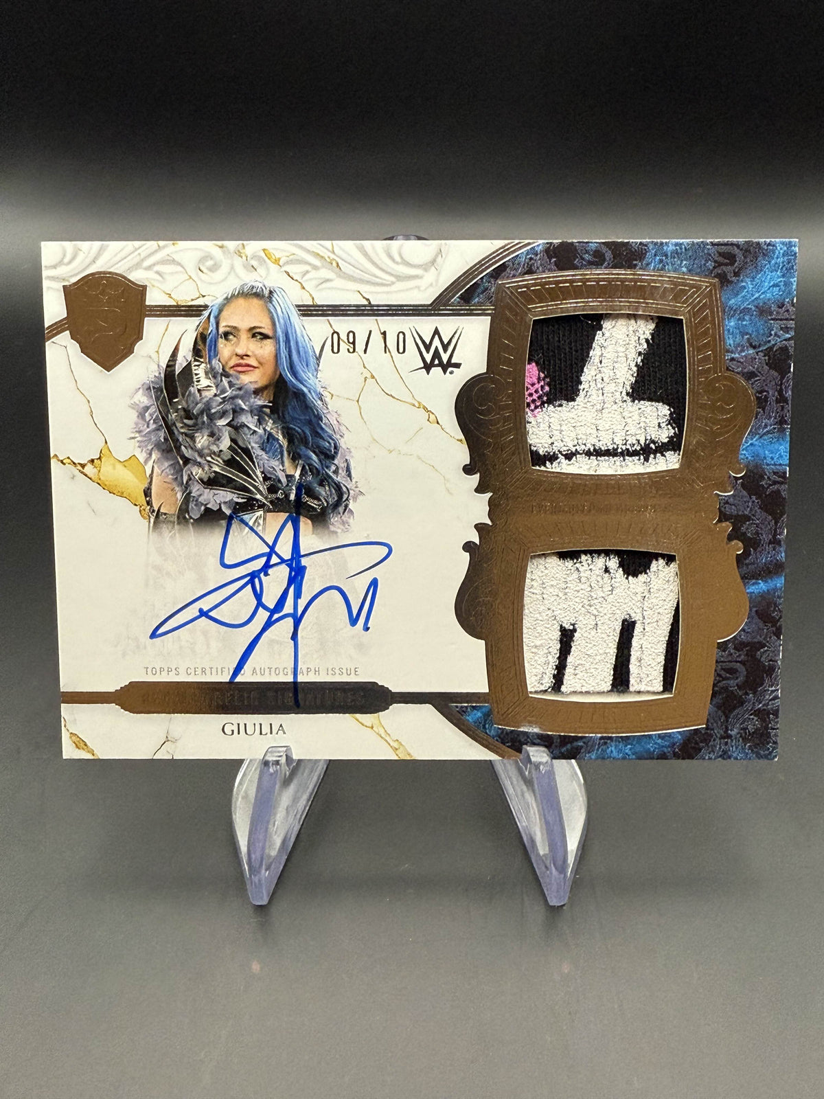 Giulia 2025 WWE Topps Royalty Regalia Relic Signature Patch Autograph Silver /10