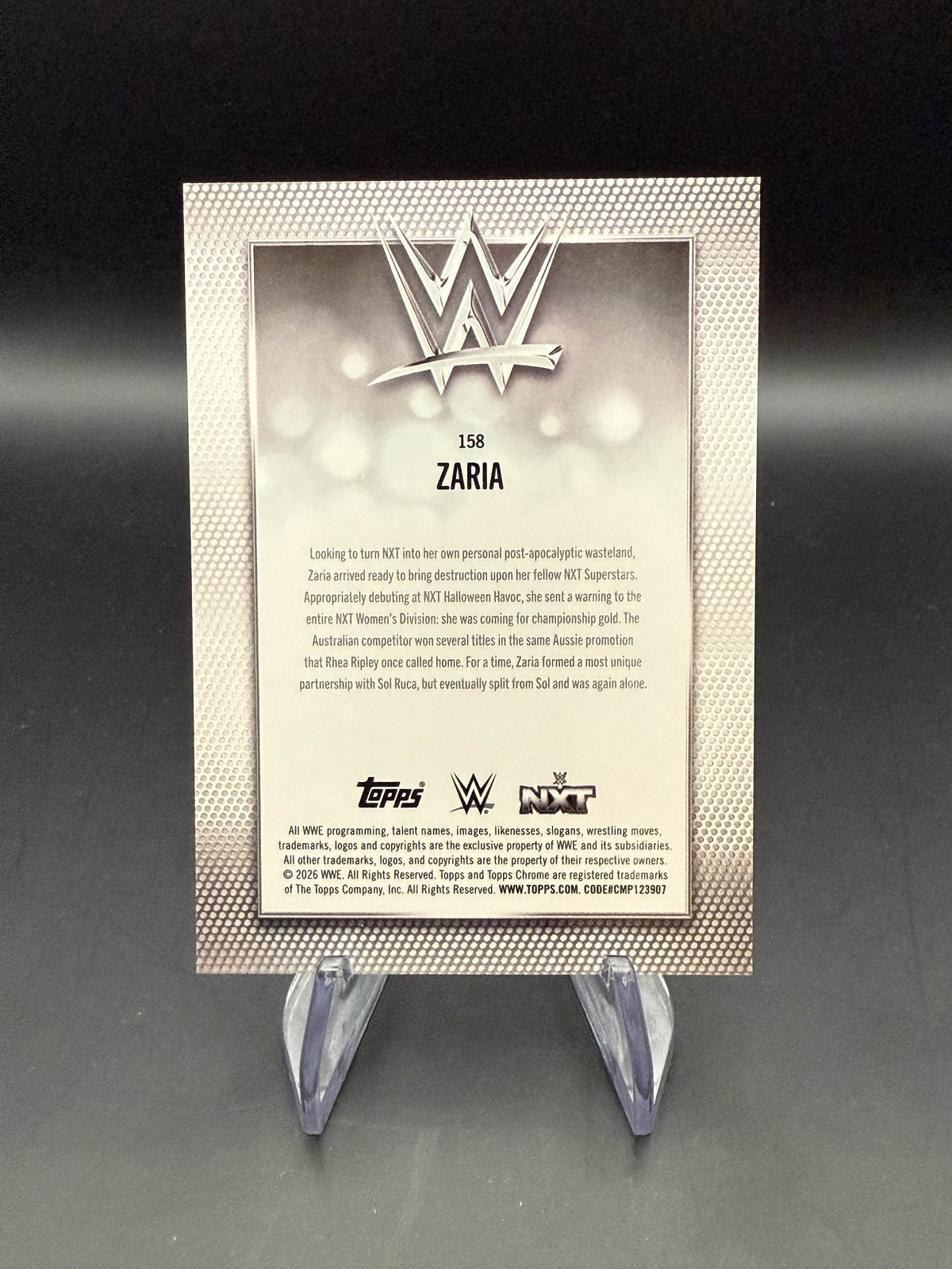 Zaria 2026 WWE Topps Chrome Orange Geometric Refractor /25